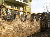 камень песчаник природный со сколом